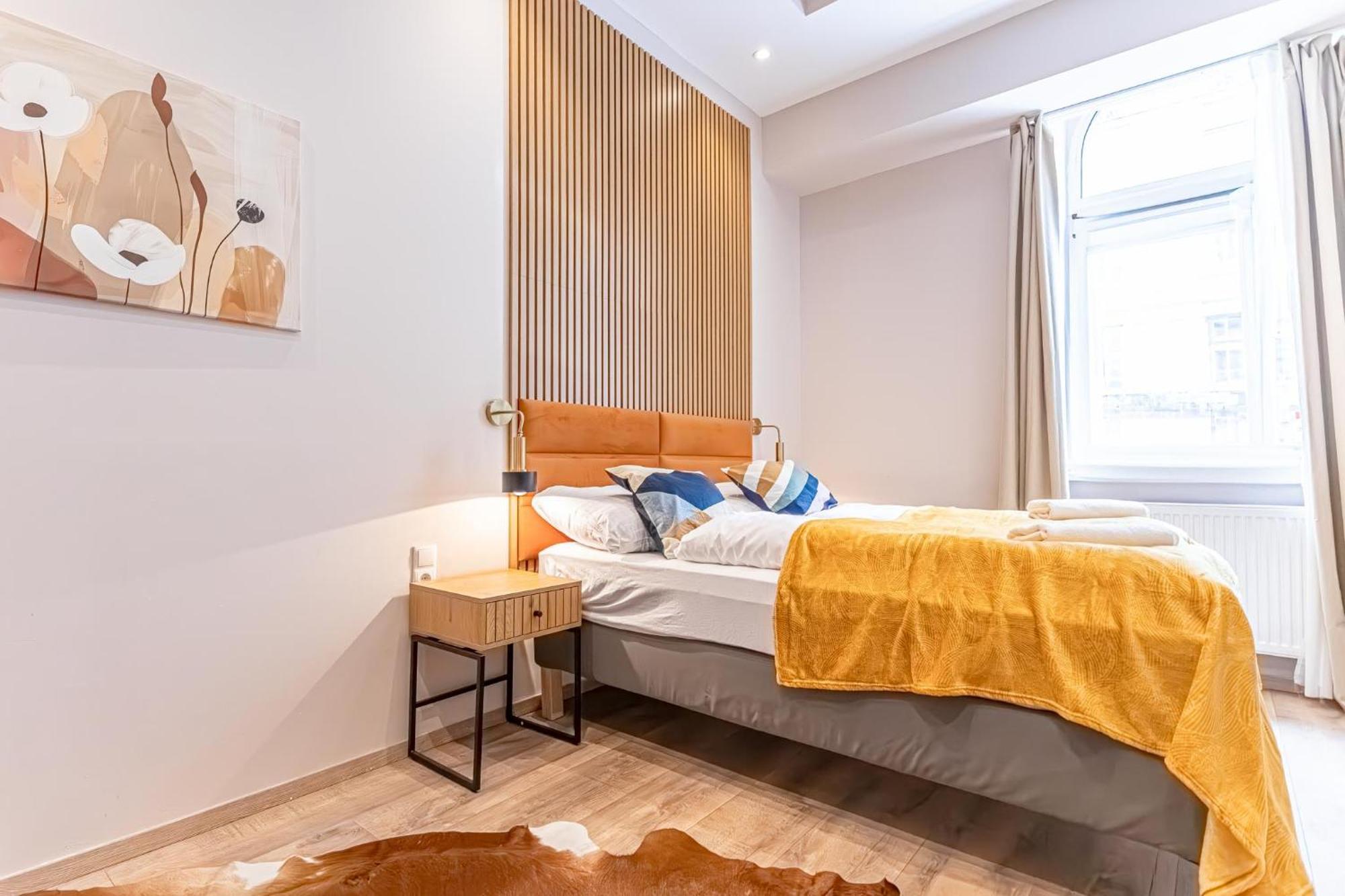Wiener Stadthalle Boutique Rooms - Ideal For Couples エクステリア 写真