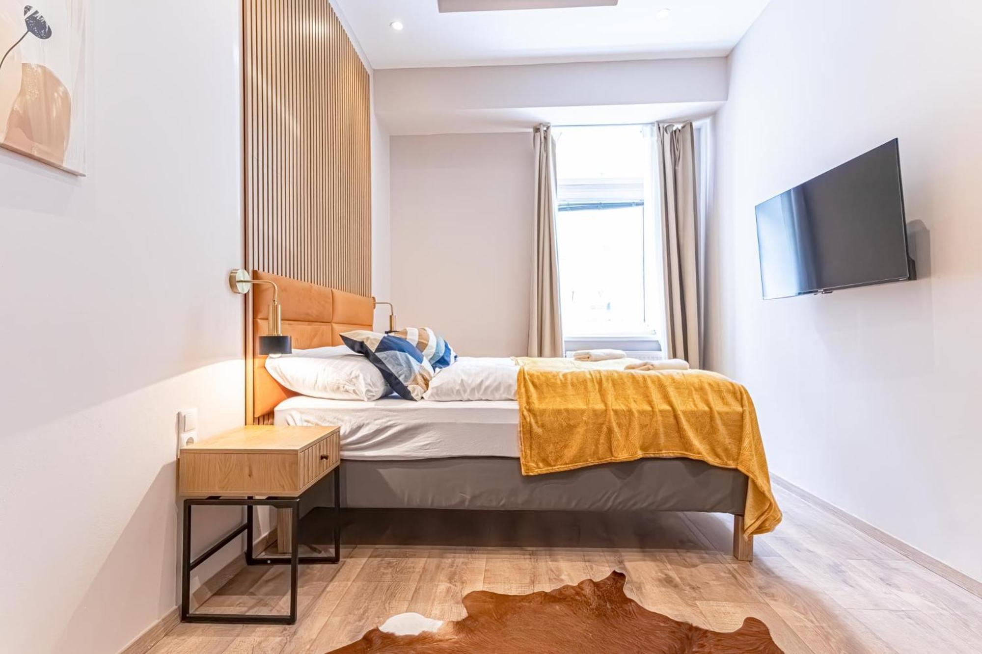 Wiener Stadthalle Boutique Rooms - Ideal For Couples エクステリア 写真