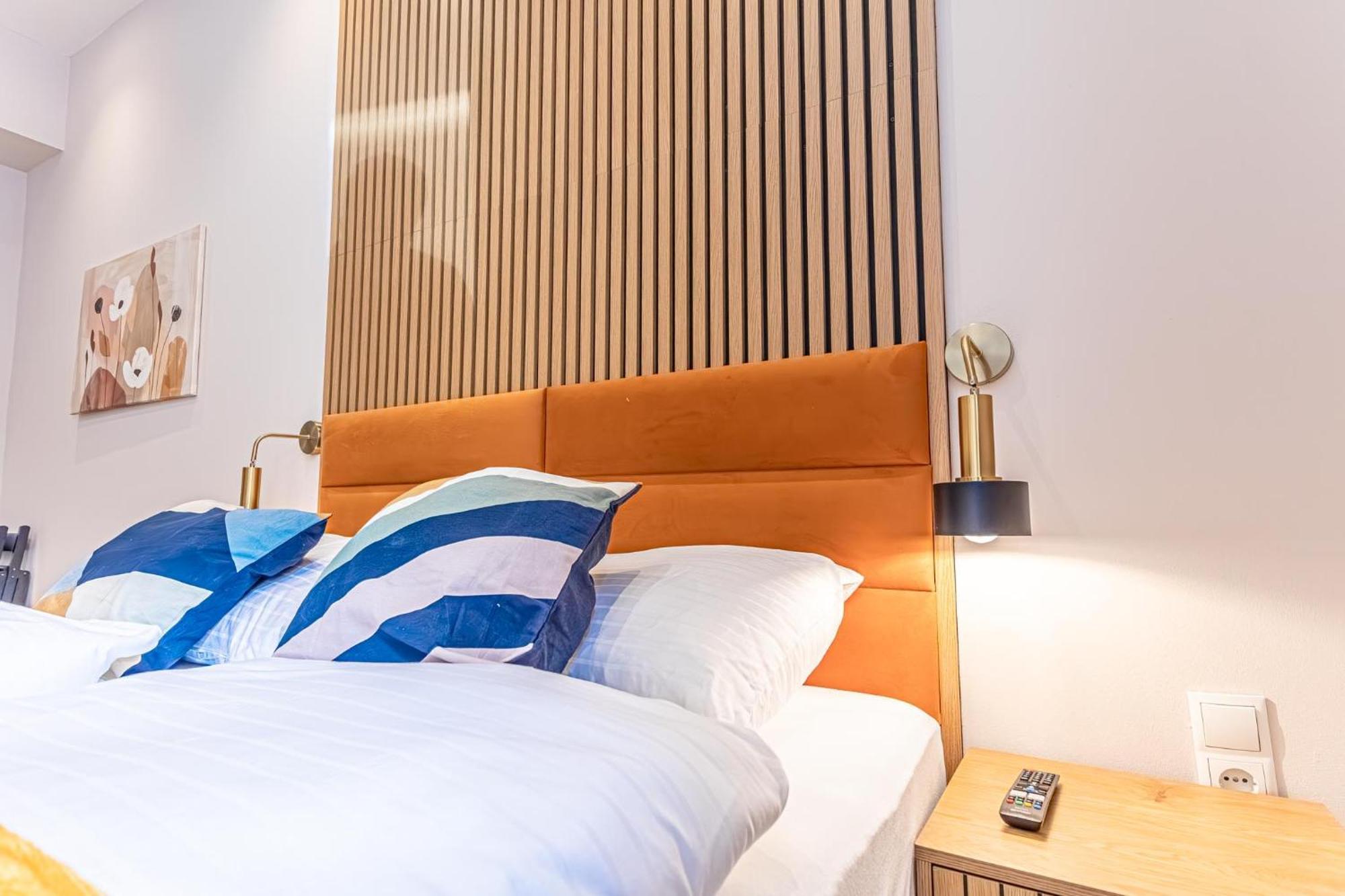 Wiener Stadthalle Boutique Rooms - Ideal For Couples エクステリア 写真
