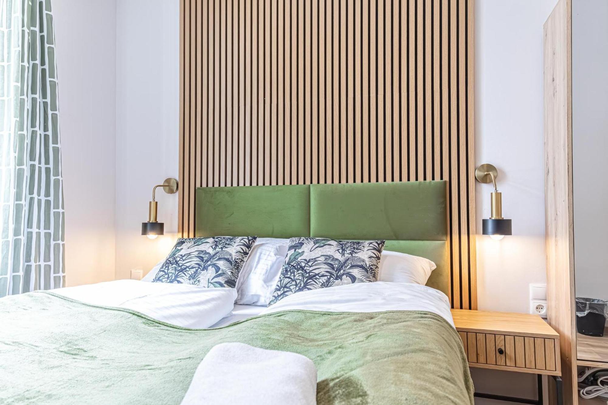 Wiener Stadthalle Boutique Rooms - Ideal For Couples エクステリア 写真
