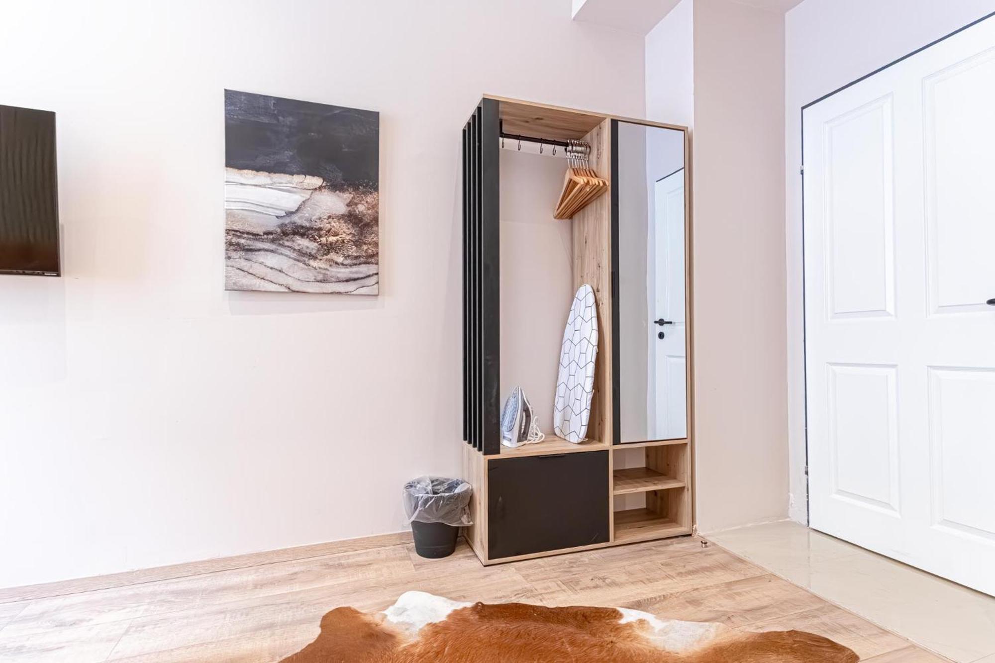 Wiener Stadthalle Boutique Rooms - Ideal For Couples エクステリア 写真