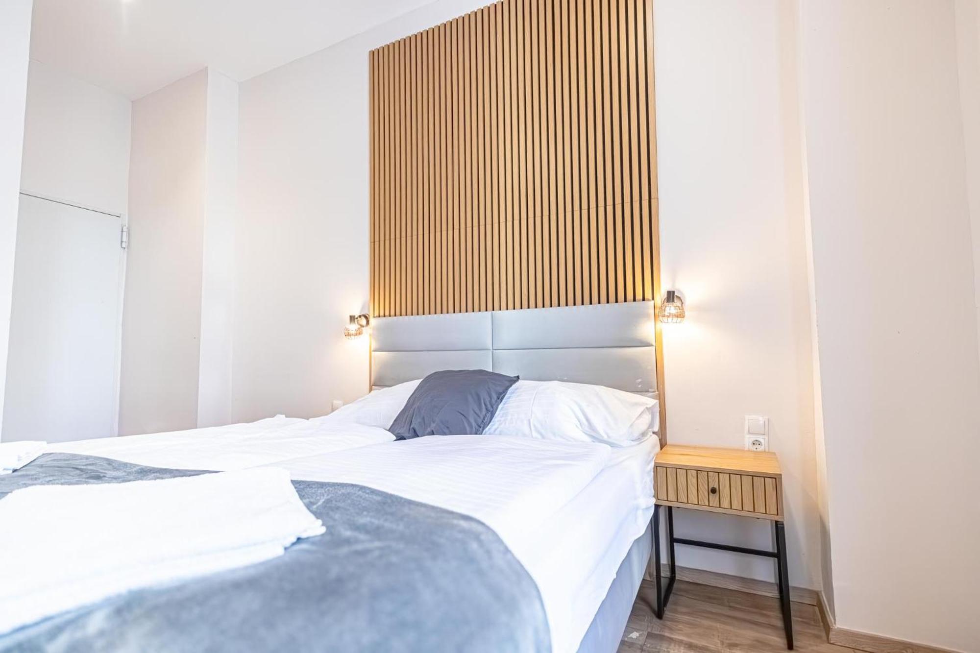 Wiener Stadthalle Boutique Rooms - Ideal For Couples エクステリア 写真