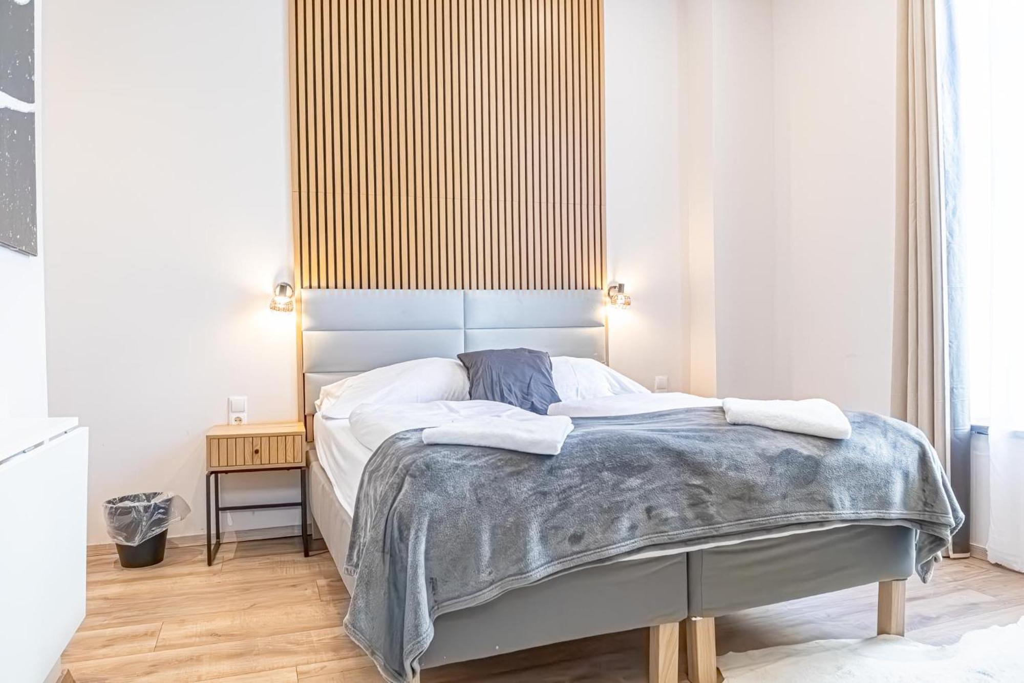Wiener Stadthalle Boutique Rooms - Ideal For Couples エクステリア 写真