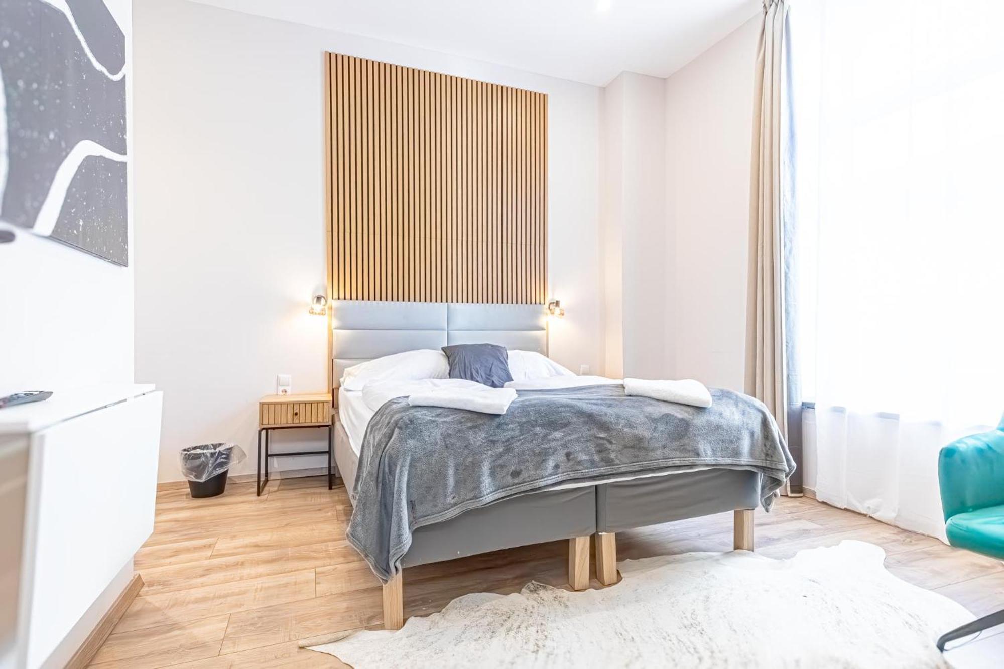 Wiener Stadthalle Boutique Rooms - Ideal For Couples エクステリア 写真