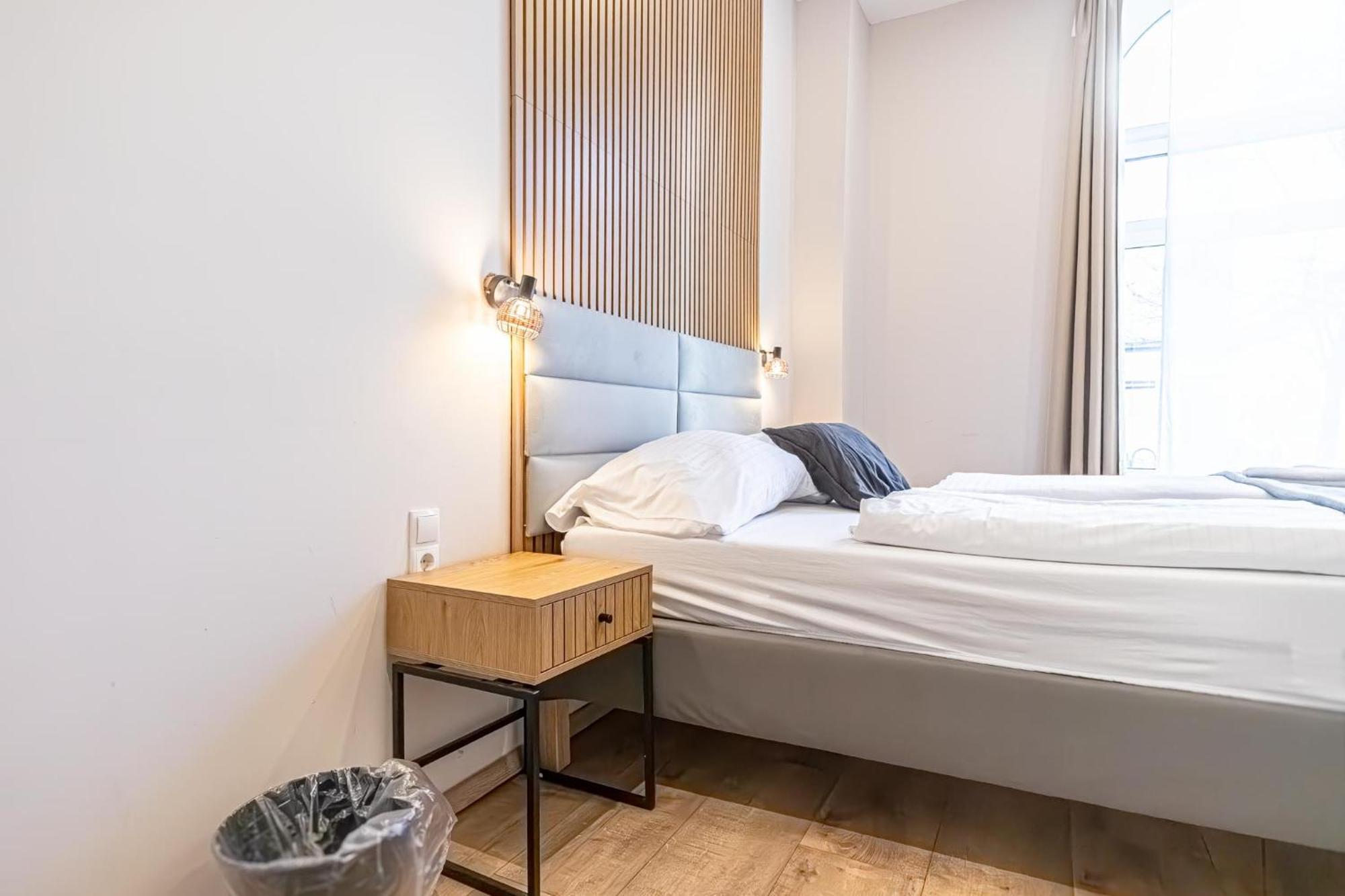 Wiener Stadthalle Boutique Rooms - Ideal For Couples エクステリア 写真